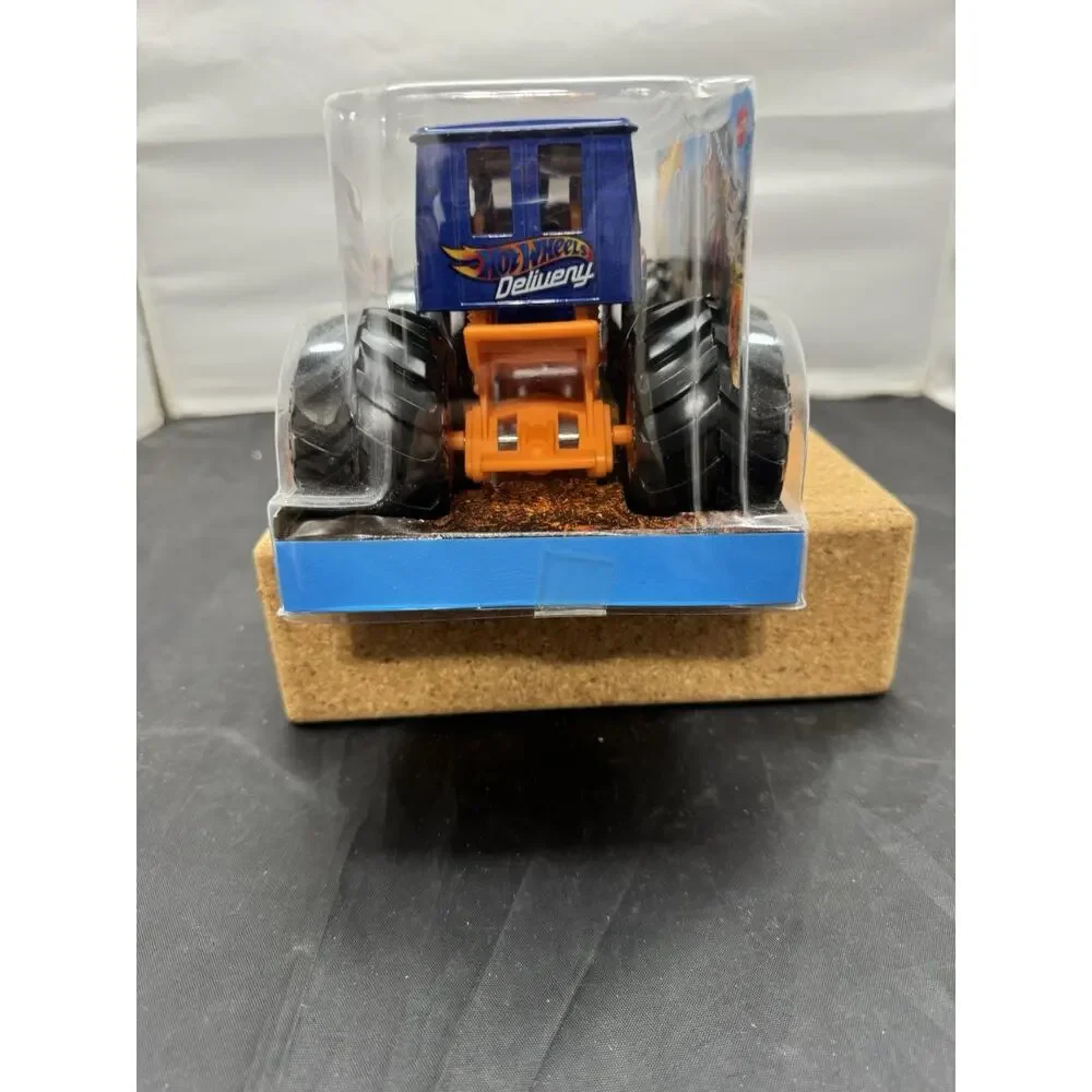 Hot Wheels Monster Trucks 1:24 Dairy Delivery Blue Flame Die-Cast Truck FYJ83